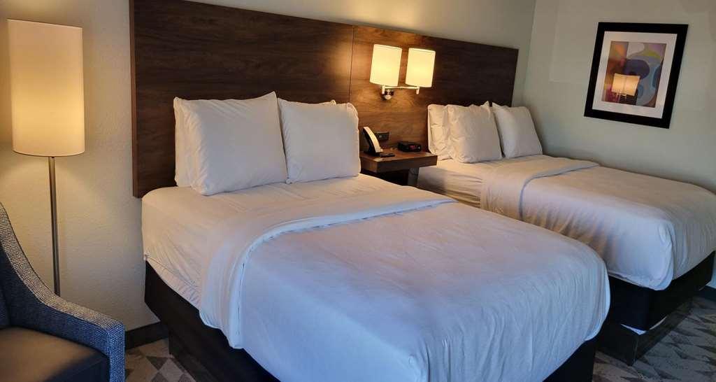 Best Western Plus Harrisonburg Δωμάτιο φωτογραφία