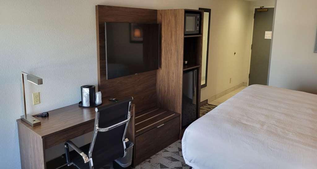 Best Western Plus Harrisonburg Δωμάτιο φωτογραφία
