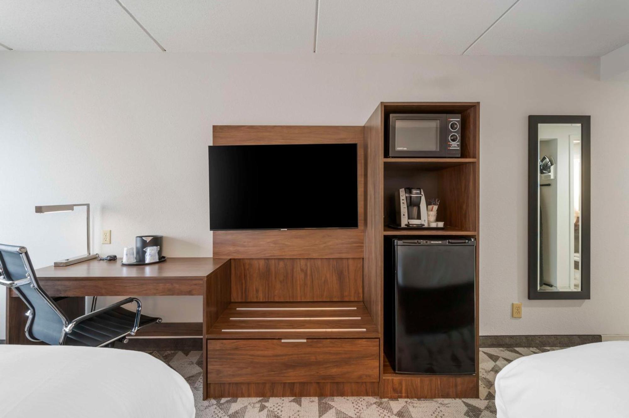 Best Western Plus Harrisonburg Εξωτερικό φωτογραφία